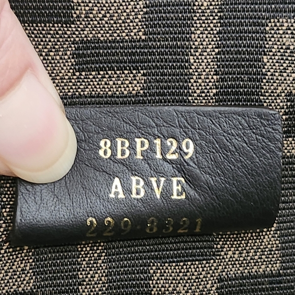 Fendi First Shiny Nappa Small Menta - Picture 11 of 16